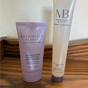 MEANINGFUL BEAUTY SKIN BRIGHTENING DÉCOLLETÉ + SKIN RENEWING PEEL .. 1.7 OZ